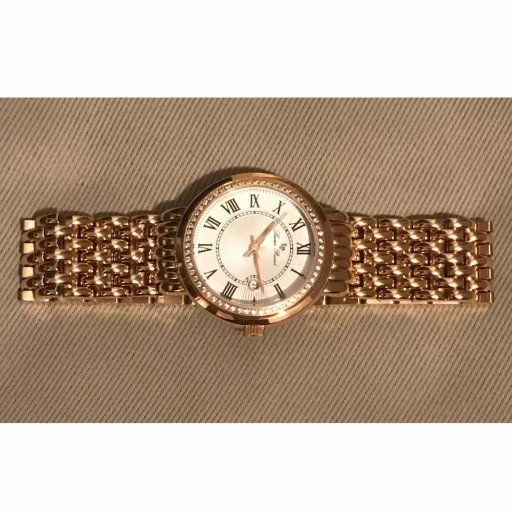 Lucien Piccard Women's Watch Fantasio Quartz Crystal Accented Bracelet Watch